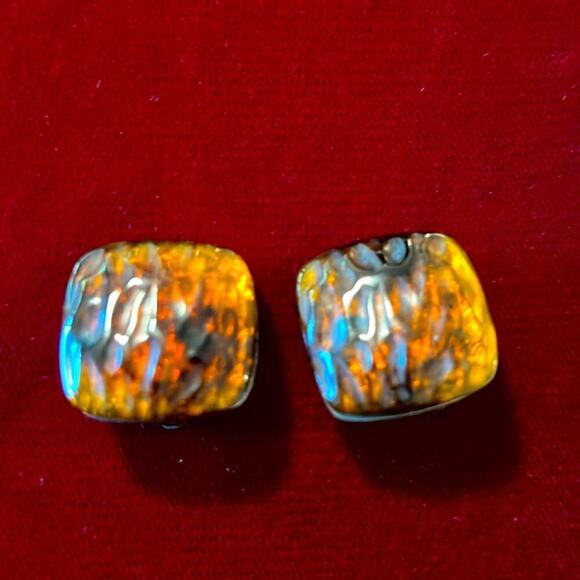 Vintage Clip Earrings - Picture 1 of 2